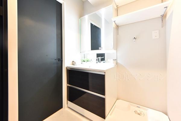 ライオンズマンション赤坂第２ 洗面化粧台