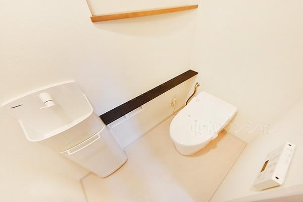 ロイヤルステージ市ヶ谷 トイレ