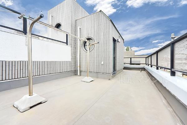 ロイヤルステージ市ヶ谷 バルコニー