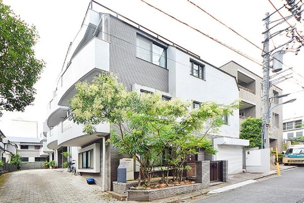 ロイヤルステージ市ヶ谷 外観写真