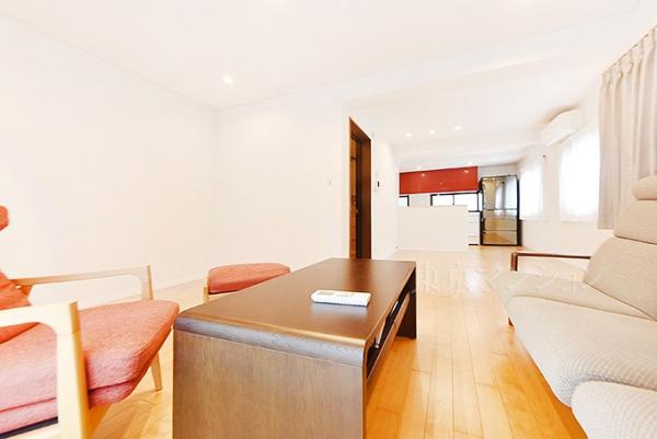 ロイヤルステージ市ヶ谷 リビング