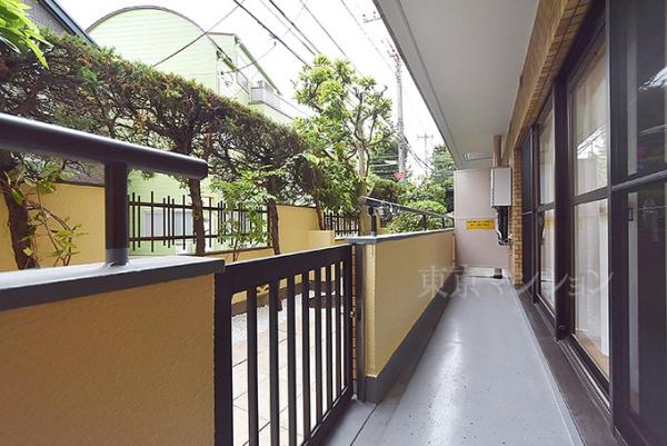 ライオンズマンション　馬事公苑第２ バルコニー