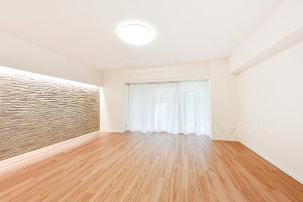 秀和高輪レジデンス リビング