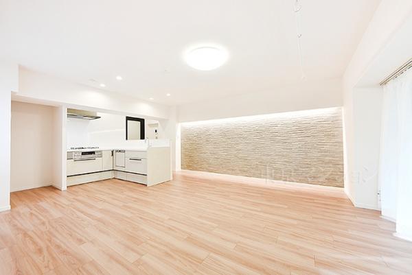 秀和高輪レジデンス リビング