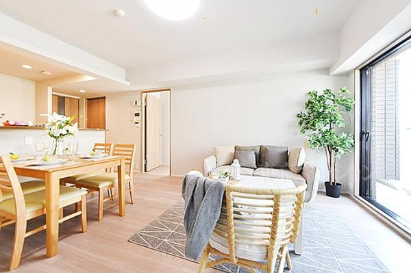 エクレールガーデン南荻窪 リビング