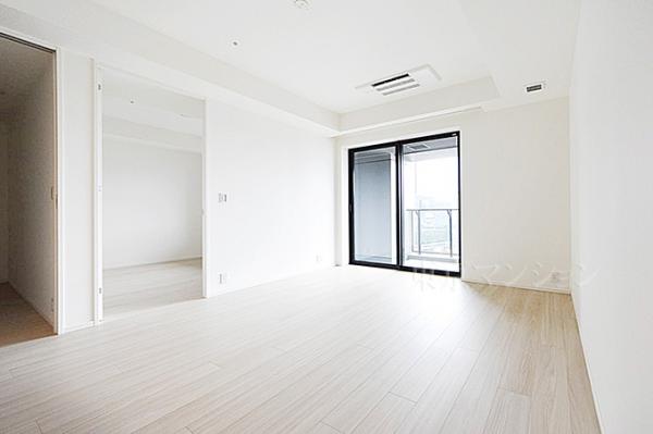 ＷＯＲＬＤ　ＴＯＷＥＲ　ＲＥＳＩＤＥＮＣＥ リビング