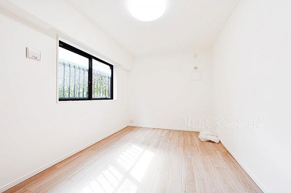 調布が丘パークホームズ リビング以外の居室