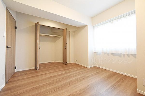 レガリアスパシエ目白 リビング以外の居室