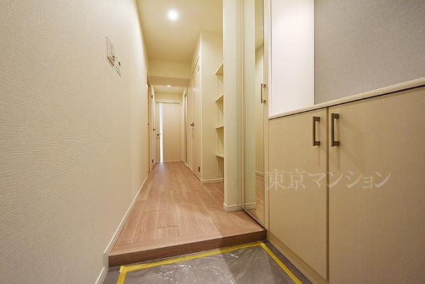 駒込八幡坂ガーデニア 玄関