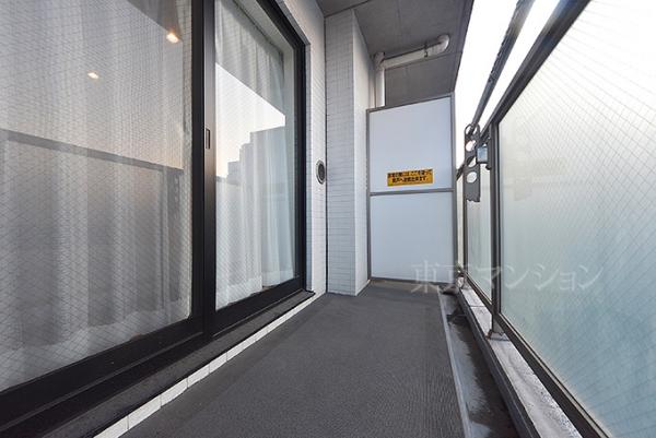 グラントゥルース神田岩本町 バルコニー