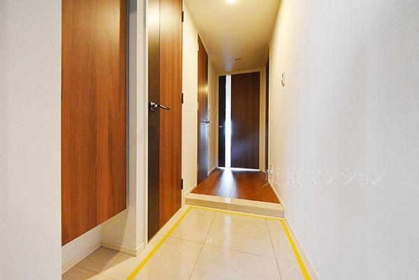 センチュリー千歳烏山レジデンス 玄関