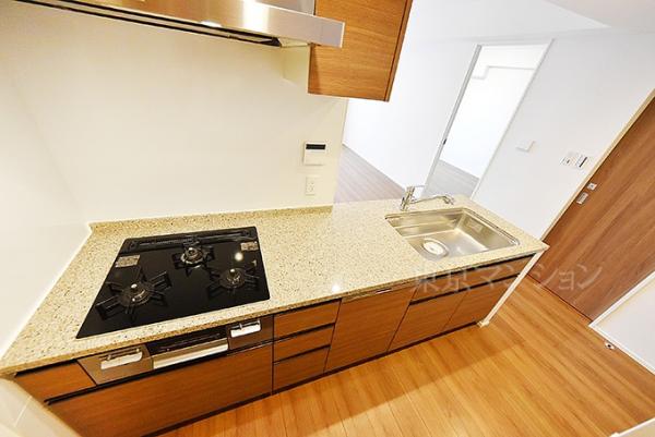 センチュリー千歳烏山レジデンス キッチン