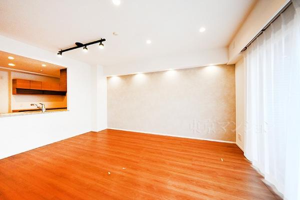 センチュリー千歳烏山レジデンス リビング