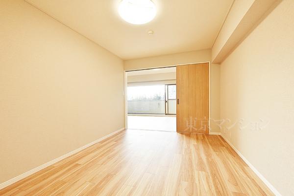 ファミールグラン高井戸デュープレックス リビング以外の居室