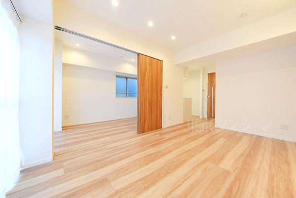 ローレルプラザ田町 リビング