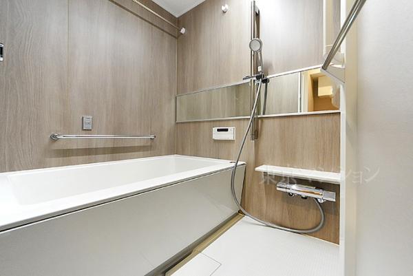 ローレルプラザ田町 浴室