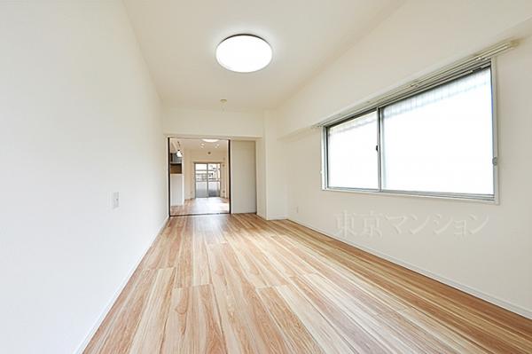 成増第３シャトレ リビング以外の居室