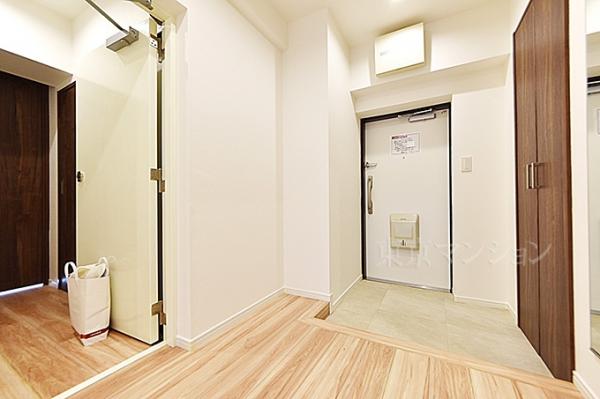 成増第３シャトレ 玄関