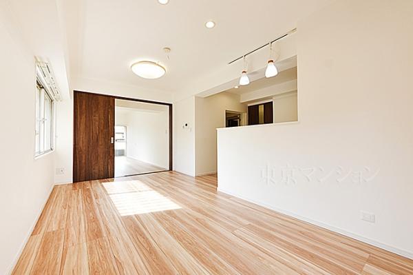 成増第３シャトレ リビング