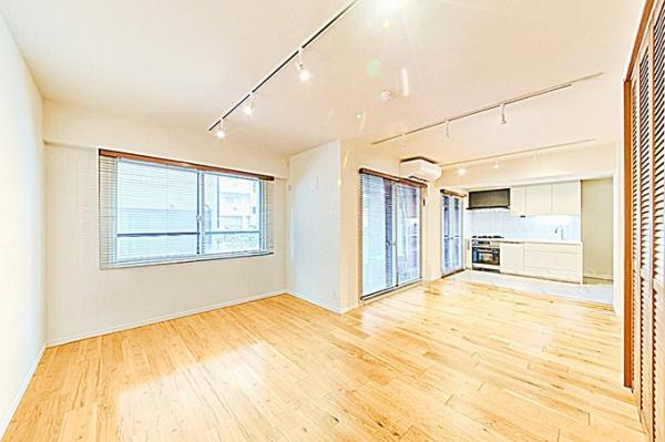 パレス神楽坂 リビング