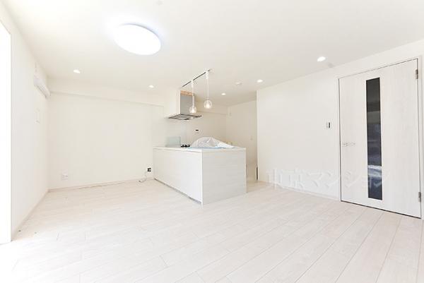 ハイライフ調布 リビング