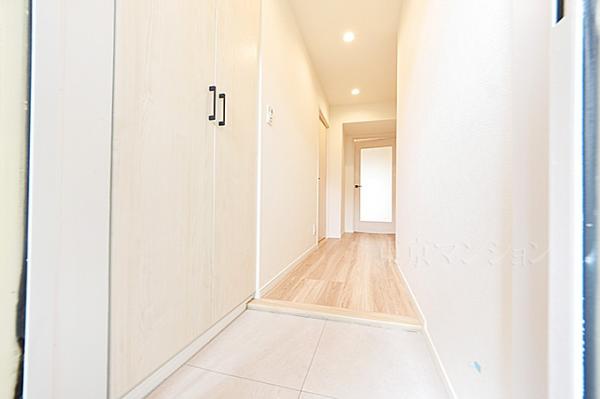 エスカイア大泉学園第２ 玄関