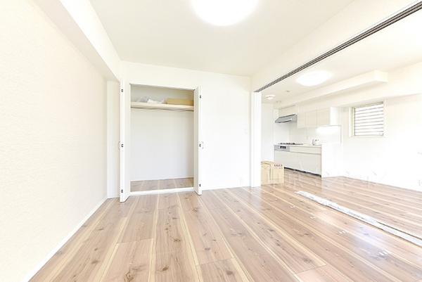 コスモ赤羽 リビング以外の居室