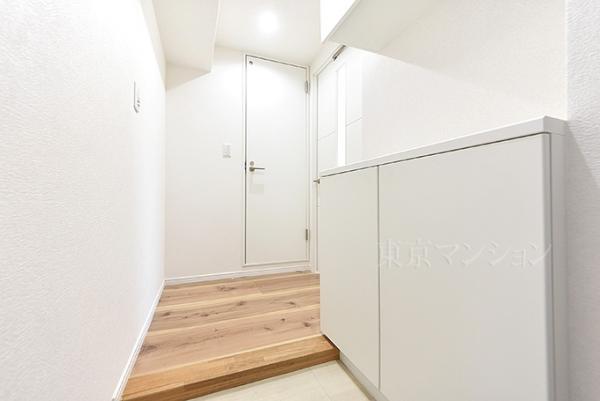 コスモ赤羽 玄関