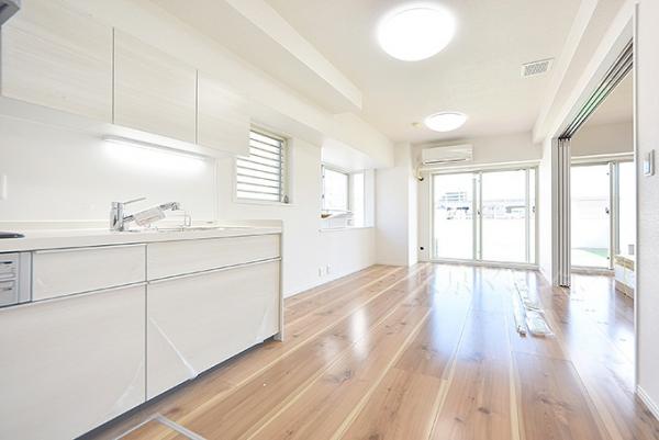 コスモ赤羽 リビング