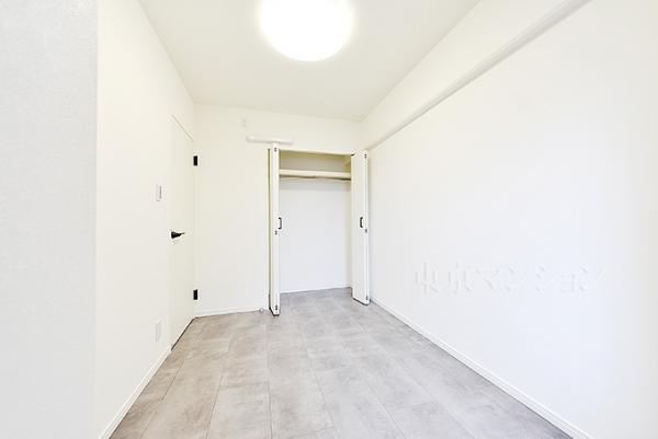 グランパーク深沢 リビング以外の居室