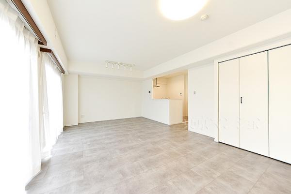 グランパーク深沢 リビング