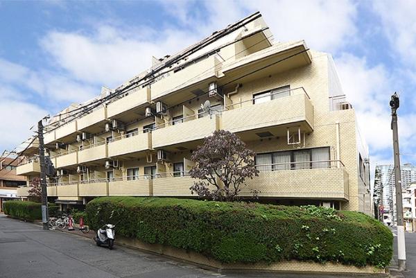 中古マンション 渋谷区千駄ヶ谷３丁目22-2 副都心線北参道駅 1億1,000万円