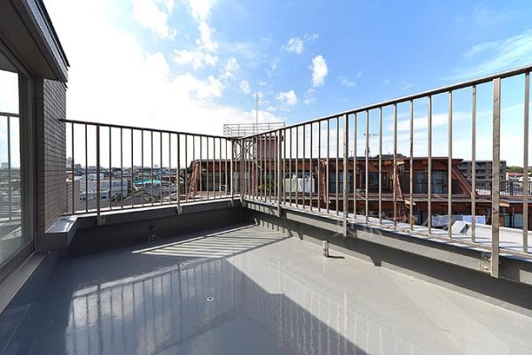 コスモ小竹向原ガーデンフォルム バルコニー