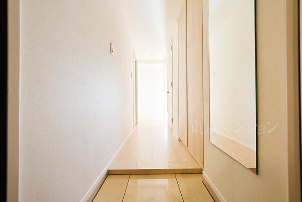 フュージョナル浅草ＤＵＥ 玄関