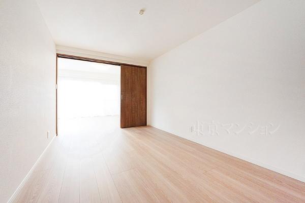 ルラール駒込 リビング以外の居室