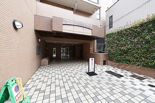 ライオンズステーションプラザ千歳烏山 エントランス（外）