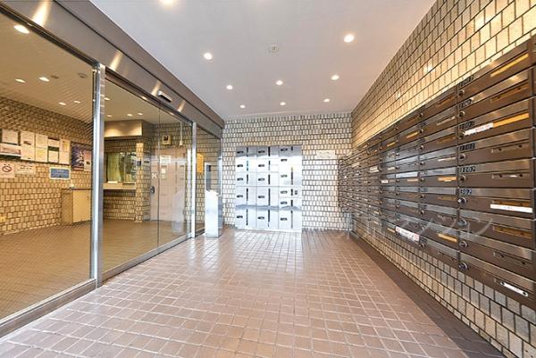 小豆沢ローズハイム エントランス（外）