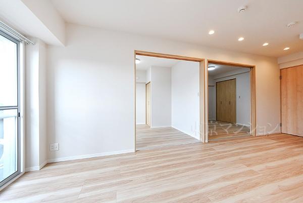 小豆沢ローズハイム リビング