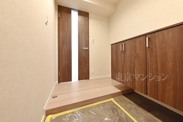 市ヶ谷左内坂ハイム 玄関