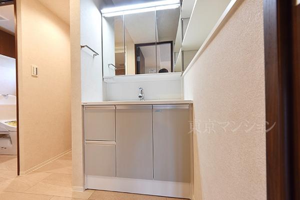 市ヶ谷左内坂ハイム 洗面化粧台