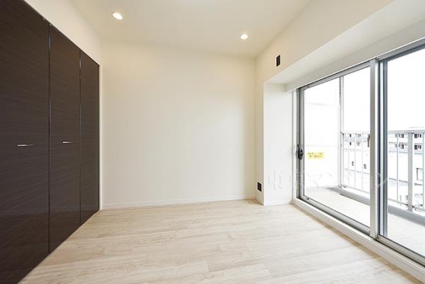 南千住スカイハイツ リビング以外の居室