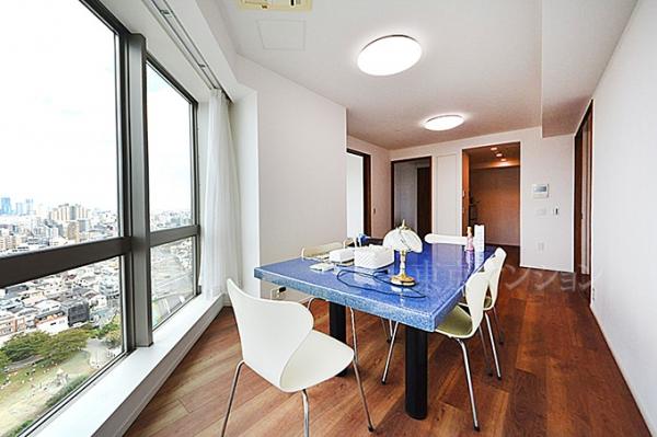 中古マンション 新宿区富久町15-1 丸の内線新宿御苑前駅 1億9,800万円