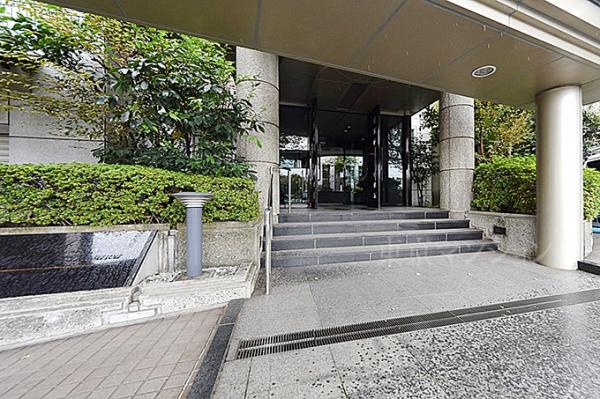 ストークグラン深沢 エントランス（外）