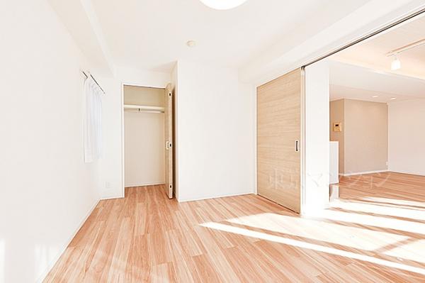 ラ・ヴァンス武蔵関 リビング以外の居室