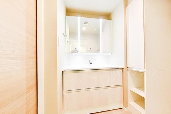 ラ・ヴァンス武蔵関 洗面化粧台