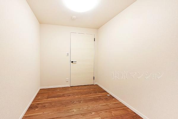 西蒲田スカイハイツ リビング以外の居室