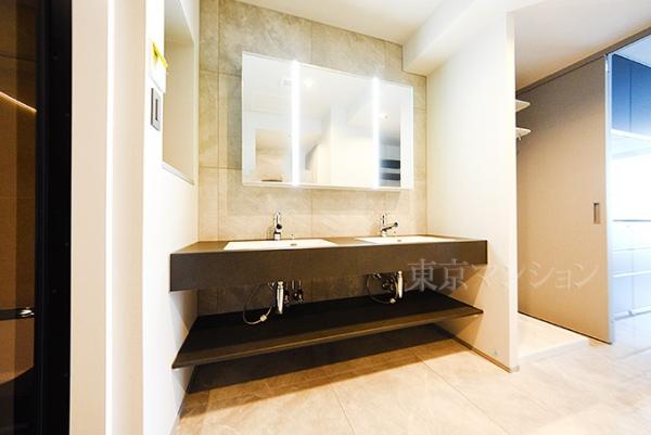 キャナルワーフタワーズ 洗面化粧台