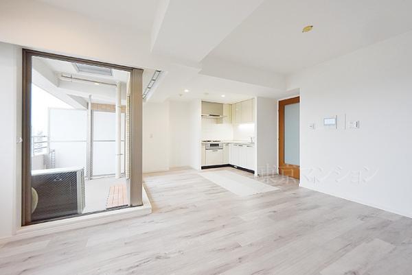 グローリオ吉祥寺本町 リビング