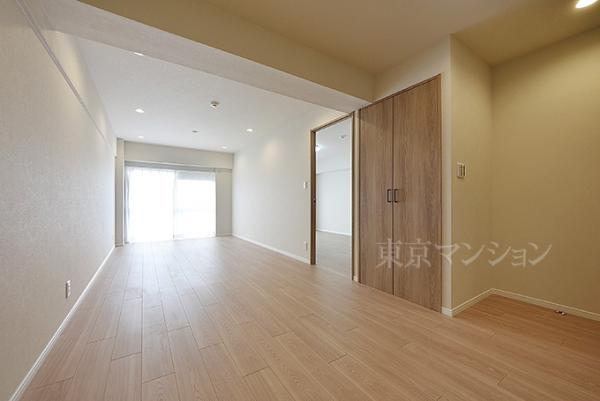 東海経堂マンション リビング