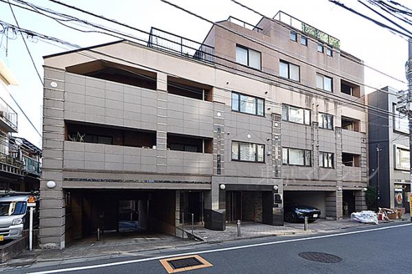 中古マンション 渋谷区神宮前３丁目42-8 銀座線外苑前駅 1億1,980万円